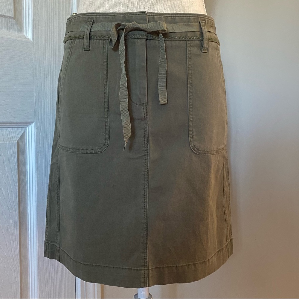 NWT LOFT Cotton Cargo Skirt, Size 0